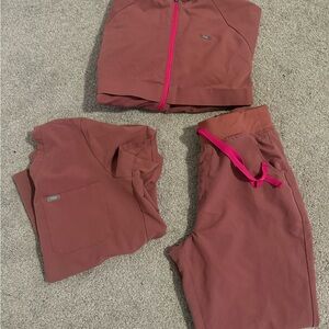 Figz mauve Scrub set